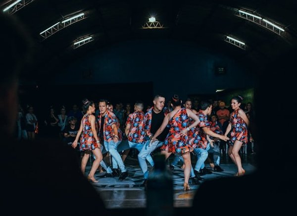 Où séjourner en Espagne pour des ateliers de danse flamenco avec des danseurs professionnels?